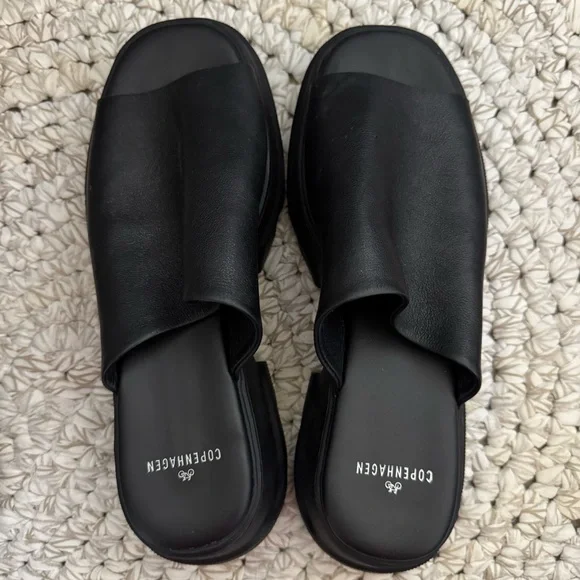 Copenhagen Studios | Black CPH231 vitello leather chunky platform slides sandals - Picture 3 of 10